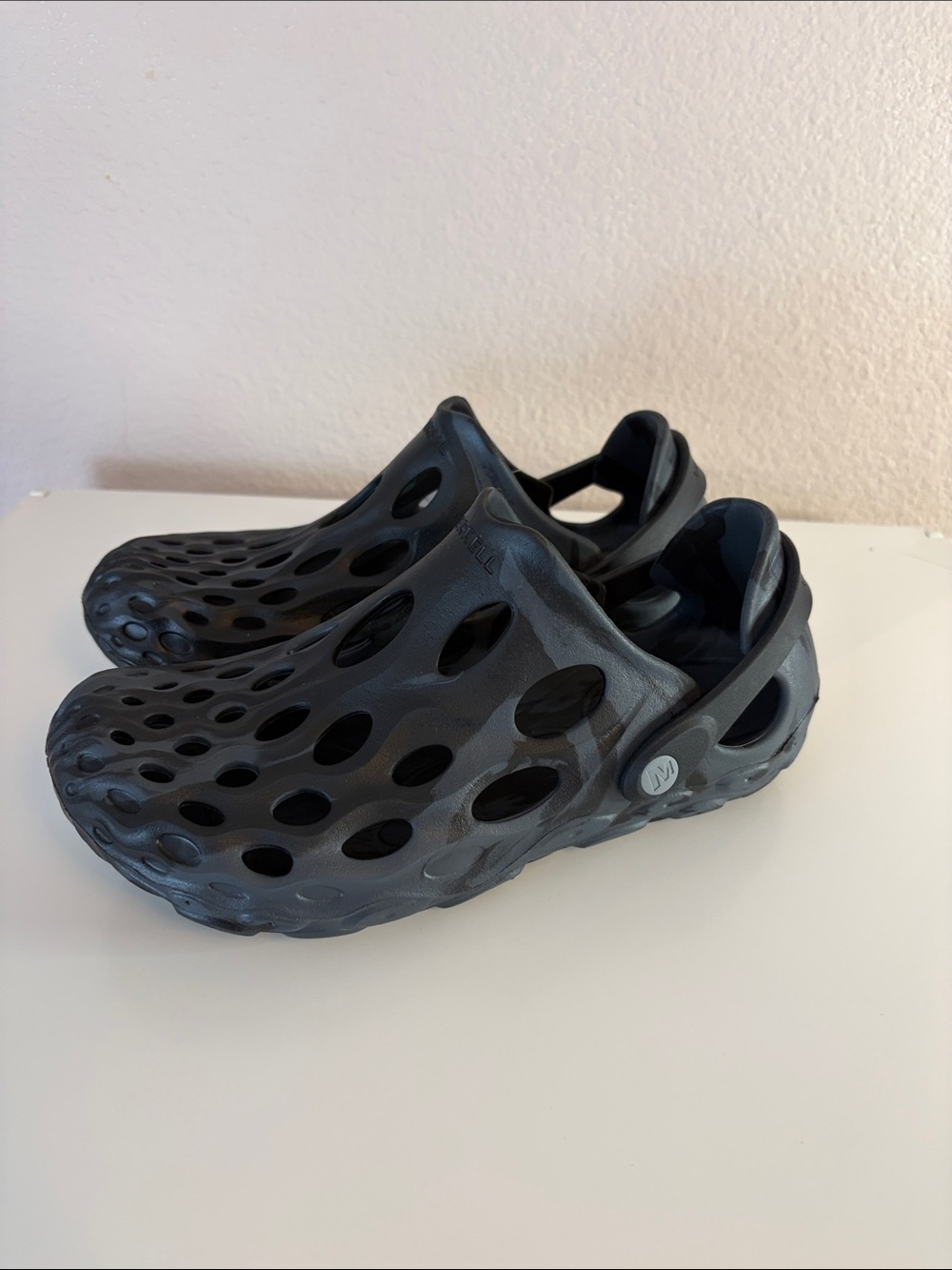 New Merrell Women’s Black Gray Hydro Moc Size 8 (6.5 Mens)